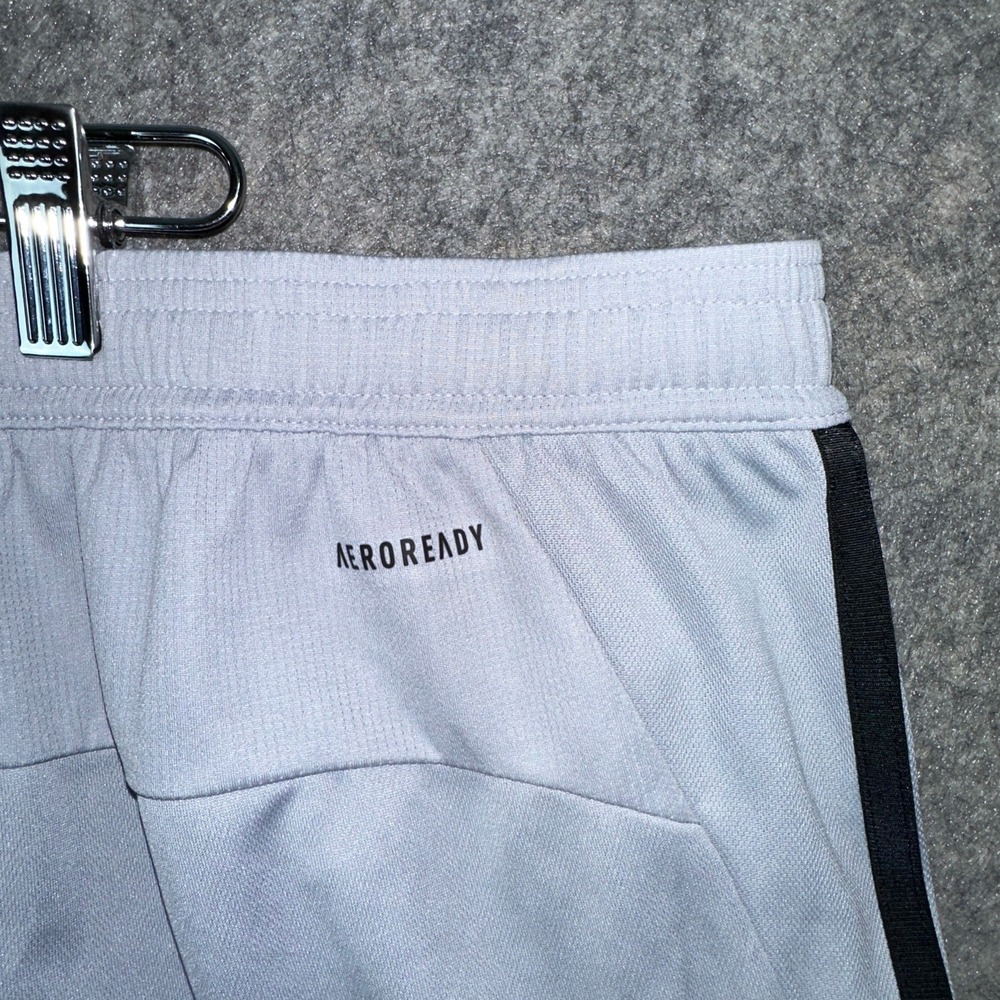 Adidas Shorts Mens 3XLT Silver M 3S SHO Aeroready Primeblue 3-Stripe HC6867 - Picture 5 of 10